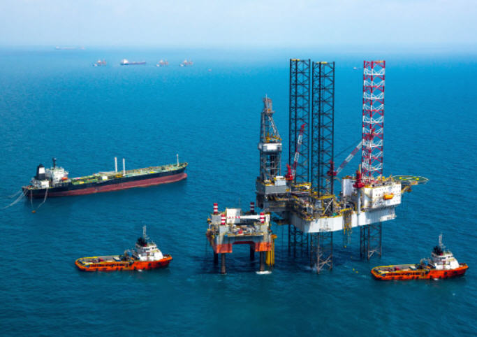 Previsioni e analisi sul mercato petrolifero globale –  IEA Oil Market Report